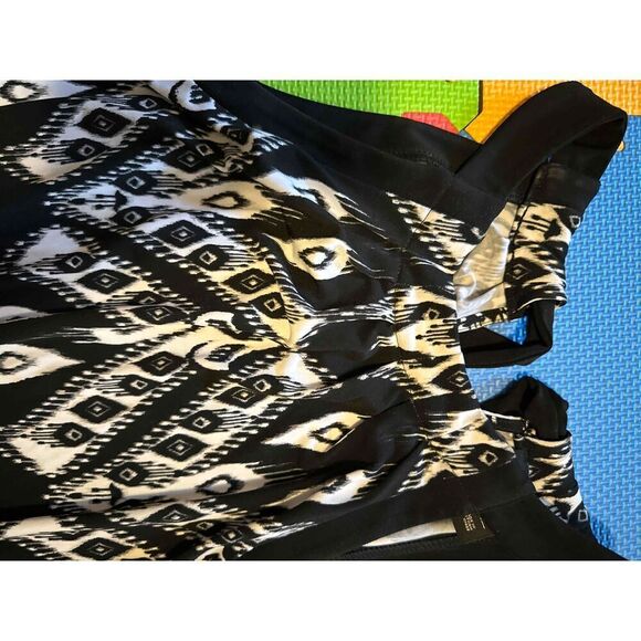 White House Black Market Black White Sleeveless Tie Neck Elastic Waist Dress - Picture 4 of 6